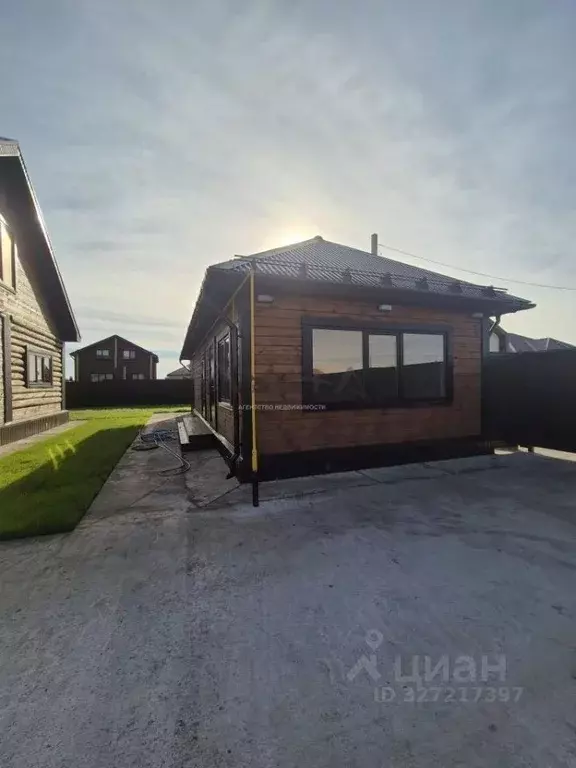 Дом в Татарстан, Тукаевский район, д. Азьмушкино ул. Мирная (170 м) - Фото 2