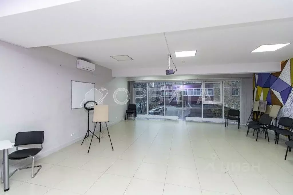 Помещение свободного назначения в Тюменская область, Тюмень Фабричная ... - Фото 2