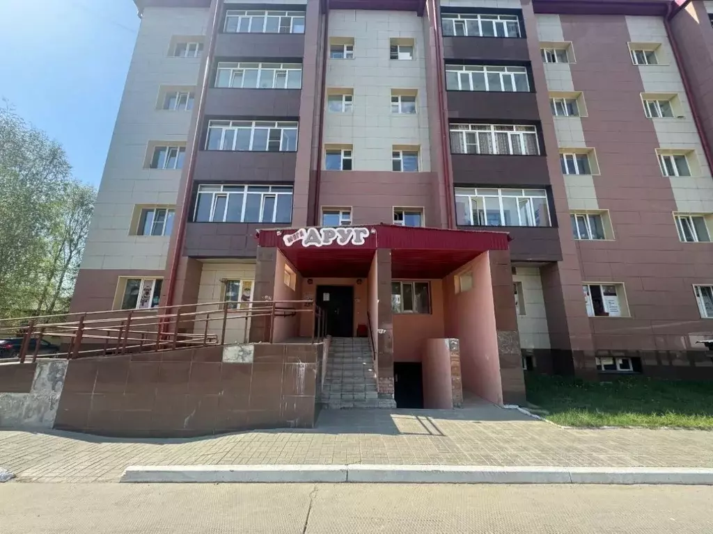 Помещение свободного назначения в Ханты-Мансийский АО, Мегион ул. ... - Фото 0