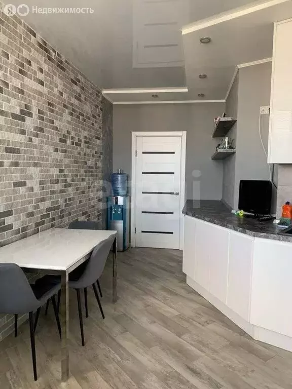 2-комнатная квартира: Самара, Солнечная улица, 16 (68 м) - Фото 1