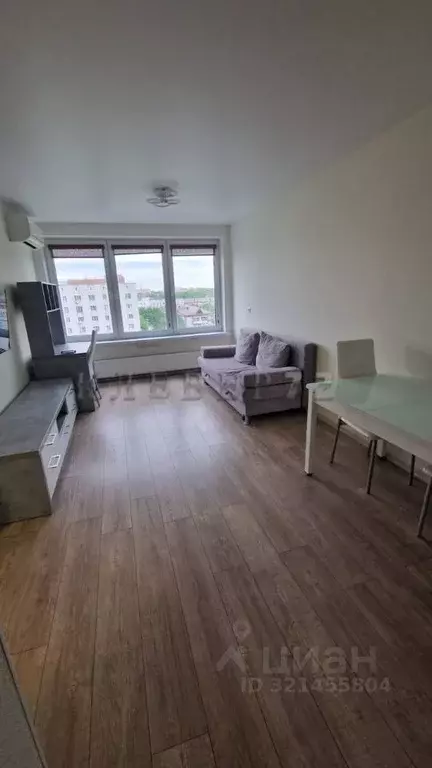 1-к кв. Тюменская область, Тюмень ул. 50 лет Октября, 57В (45.0 м) - Фото 1