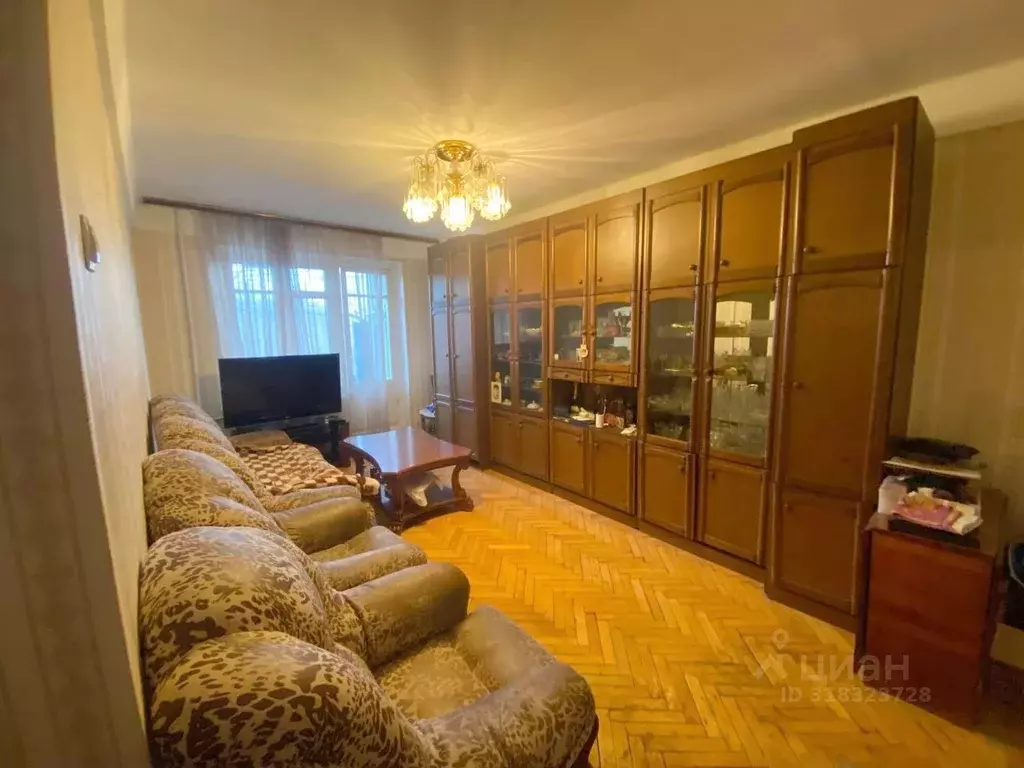 3-к кв. Ставропольский край, Кисловодск ул. Андрея Губина (60.0 м) - Фото 1