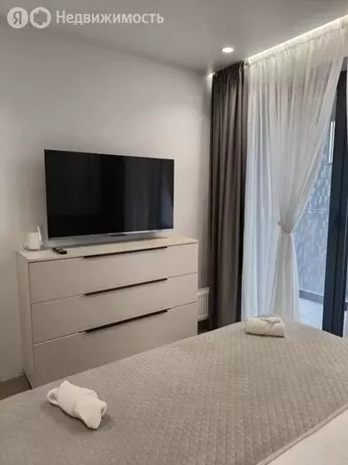 2-комнатная квартира: Зеленоградск, улица Пугачёва, 4А (57.4 м) - Фото 1