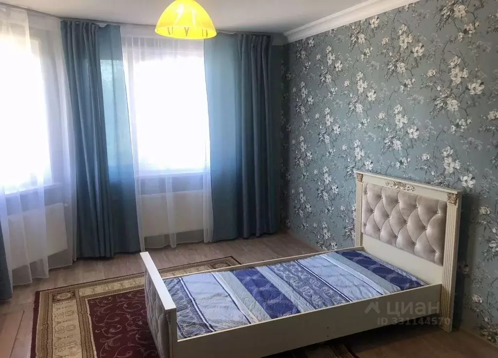 2-к кв. Московская область, Чехов Центральная ул., 42 (80.0 м) - Фото 2