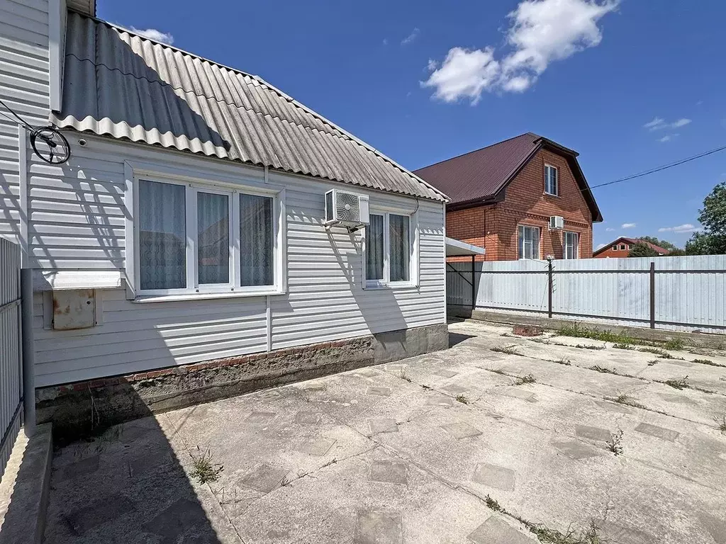 Дом в Краснодарский край, Славянск-на-Кубани 3-я Пролетарская ул. (44 ... - Фото 0
