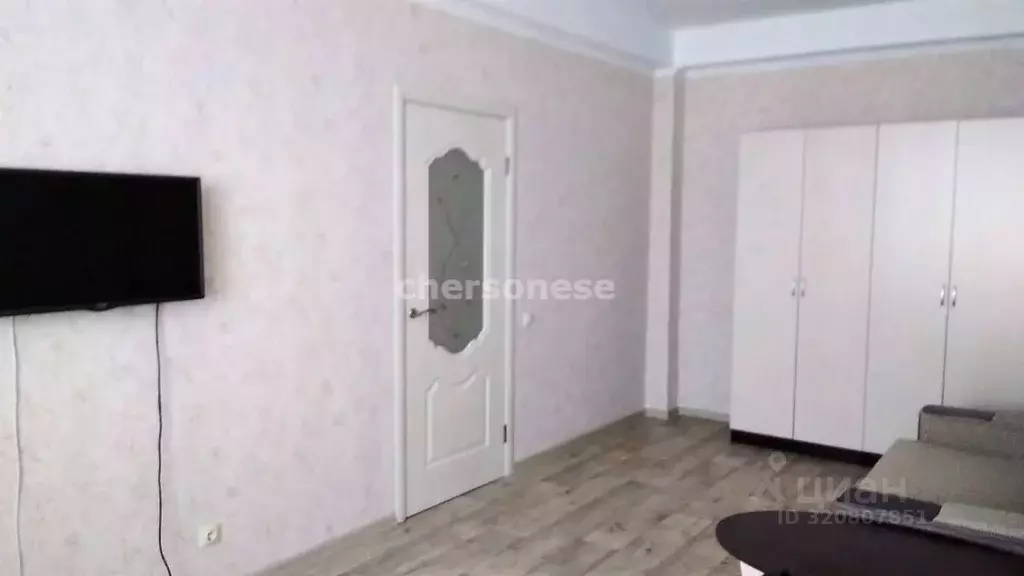 2-к кв. Севастополь ул. Богданова, 33 (50.0 м) - Фото 0