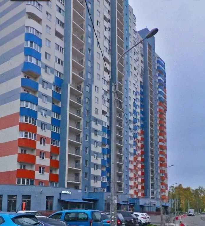 3-к кв. Санкт-Петербург пос. Шушары, ул. Валдайская, 1 (74.0 м) - Фото 0