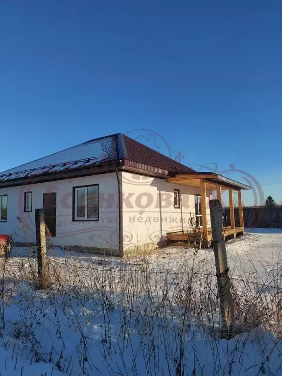 Дом в Курганская область, Кетовский муниципальный округ, д. Лукино  ... - Фото 0