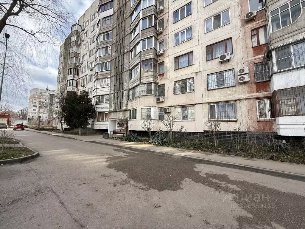 1-к кв. Крым, Керчь ул. Генерала Петрова, 6 (34.0 м) - Фото 1