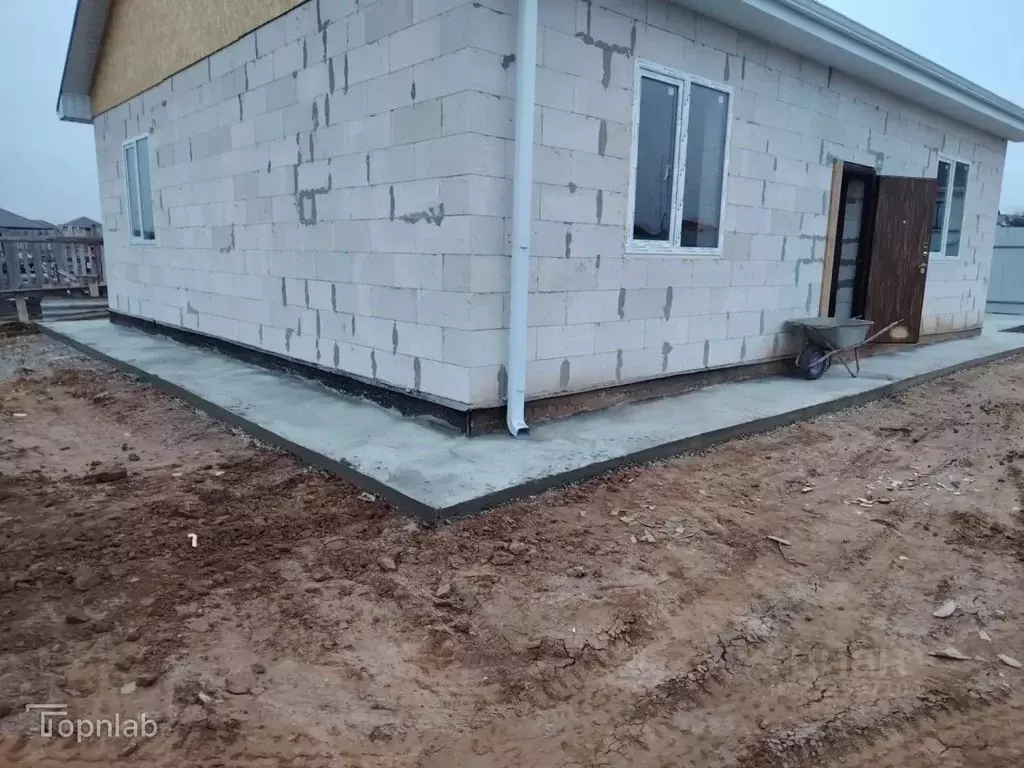 Дом в Астраханская область, Наримановский район, с. Старокучергановка ... - Фото 2