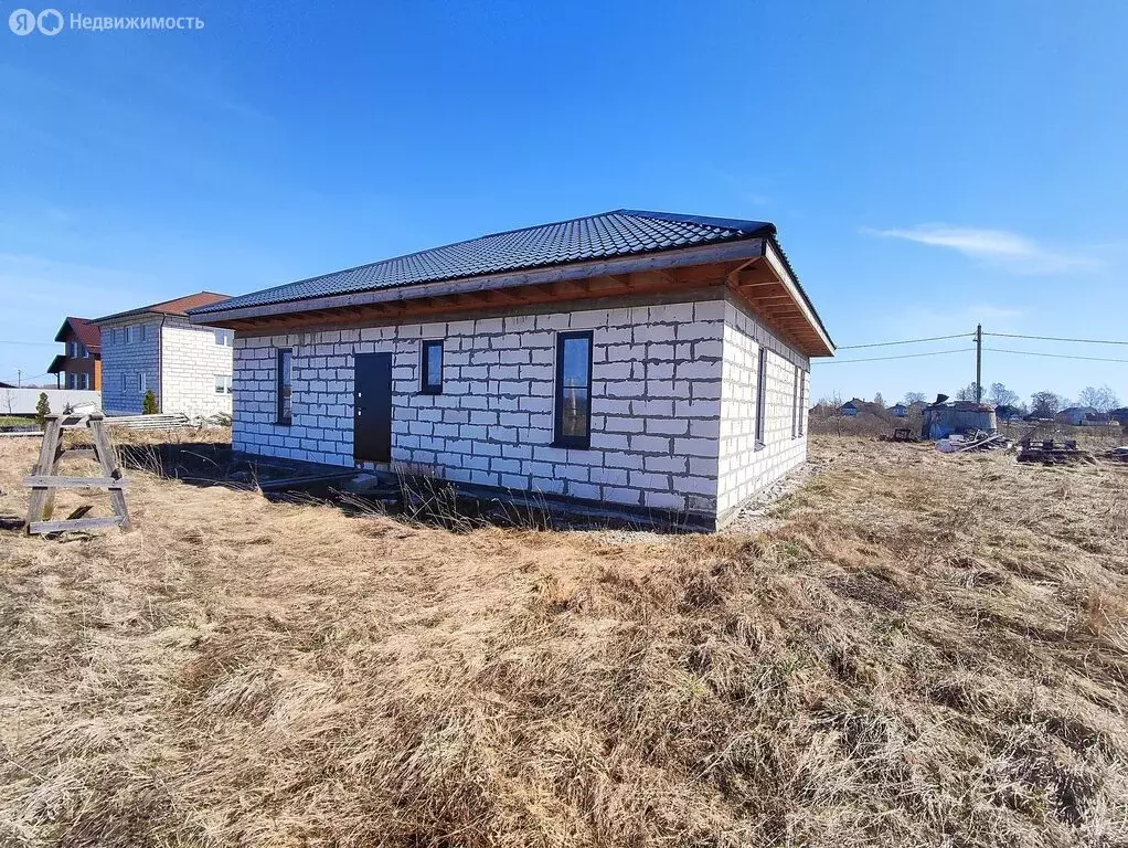 Дом в Ракомское сельское поселение, деревня Новое Ракомо, Радужная ... - Фото 1