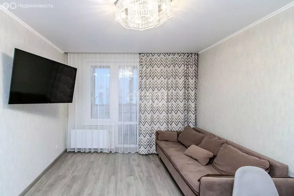 1-комнатная квартира: Тюмень, Профсоюзная улица, 63 (47.2 м) - Фото 0