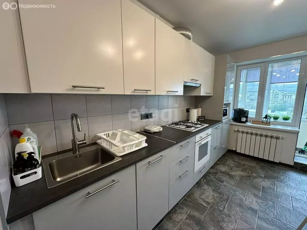 2-комнатная квартира: Железноводск, улица Строителей, 32 (72 м) - Фото 1