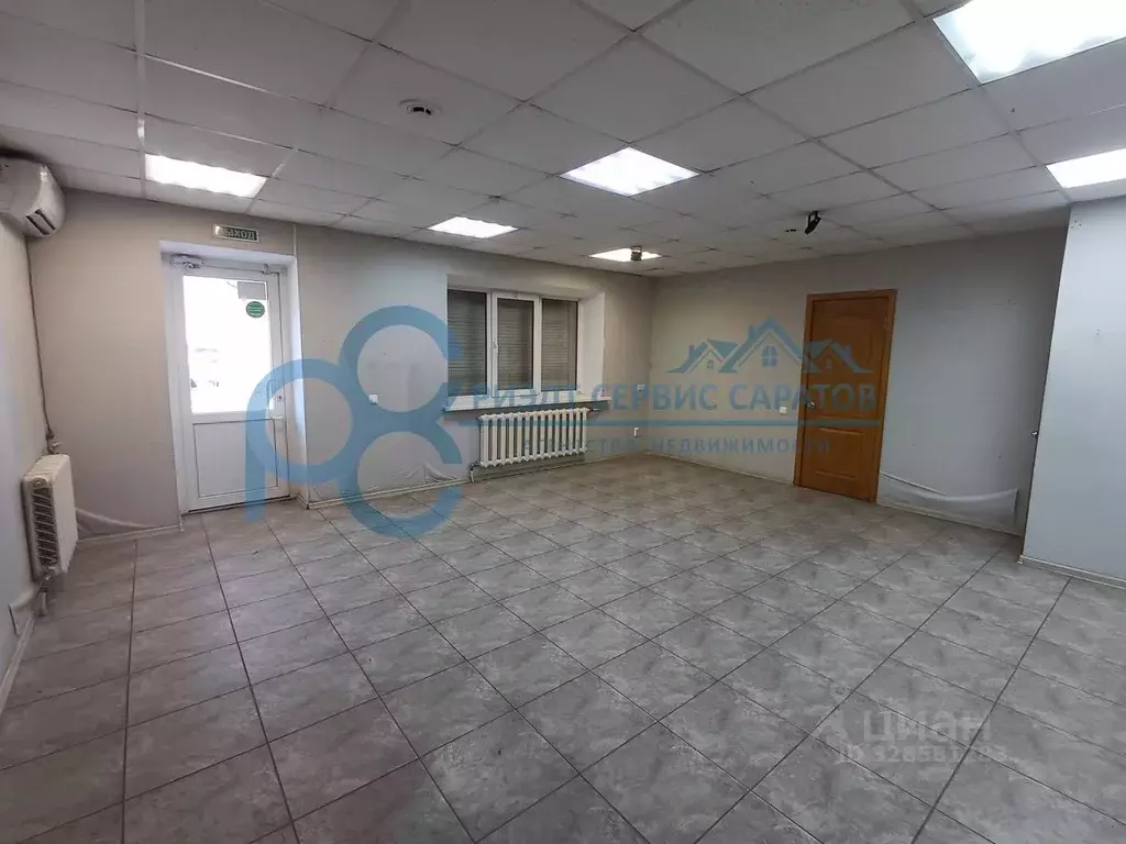 Помещение свободного назначения в Саратовская область, Саратов просп. ... - Фото 1