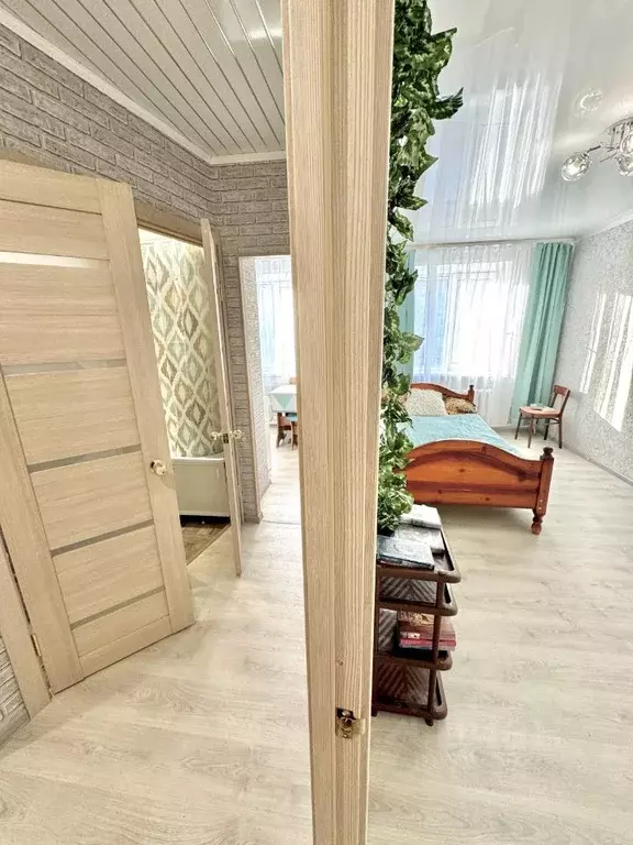 2-к кв. Тульская область, Алексин ул. 50 лет ВЛКСМ, 8А (45.0 м) - Фото 1