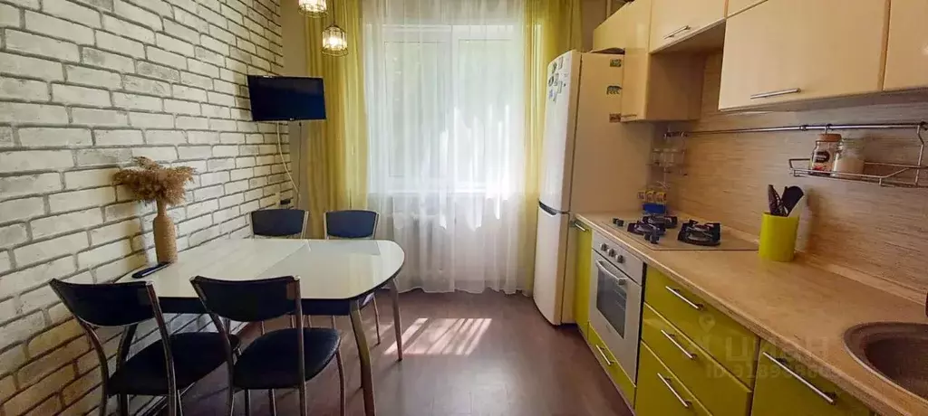 2-к кв. Владимирская область, Владимир Суздальский просп., 35 (50.0 м) - Фото 1