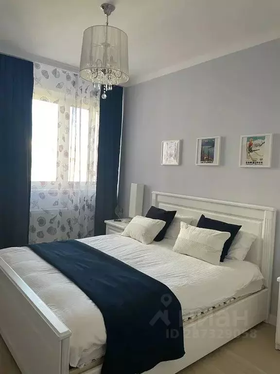 2-к кв. Тюменская область, Тюмень ул. Парада Победы, 13 (60.0 м) - Фото 0