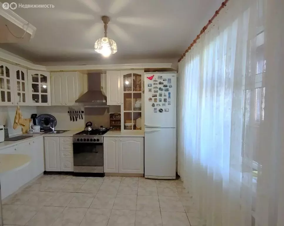 4-комнатная квартира: Астрахань, Минусинская улица, 5 (93.6 м) - Фото 2