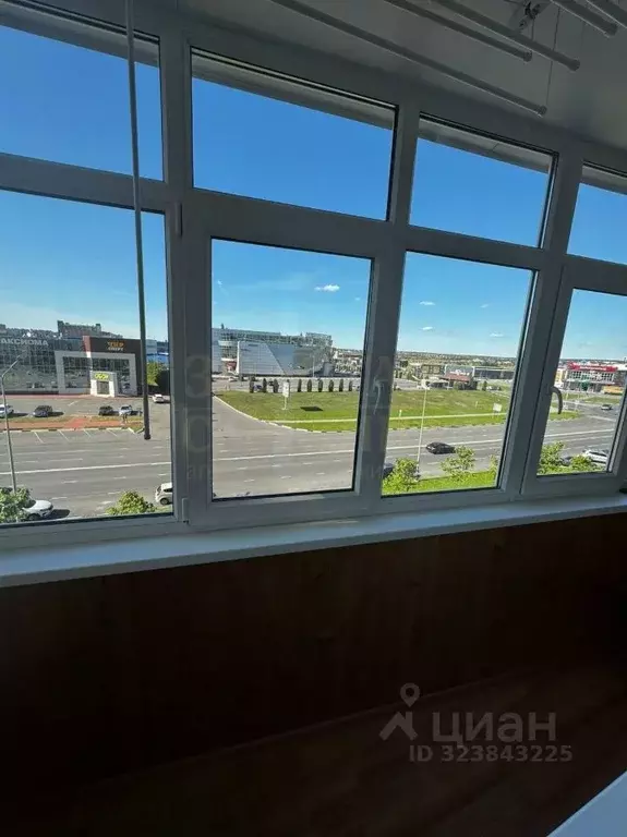 2-к кв. Белгородская область, Старый Оскол Восточный мкр, 14 (54.0 м) - Фото 2