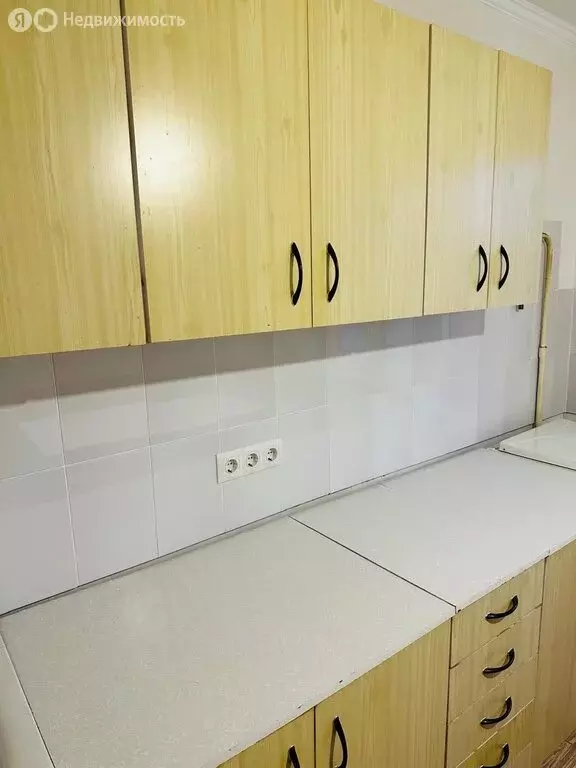 3-комнатная квартира: посёлок Молодёжный, 17 (69 м) - Фото 2