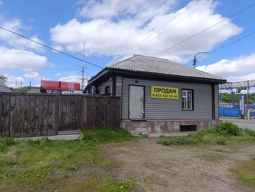 Дом в Алтайский край, Бийск ул. Владимира Короленко, 2 (100 м) - Фото 0