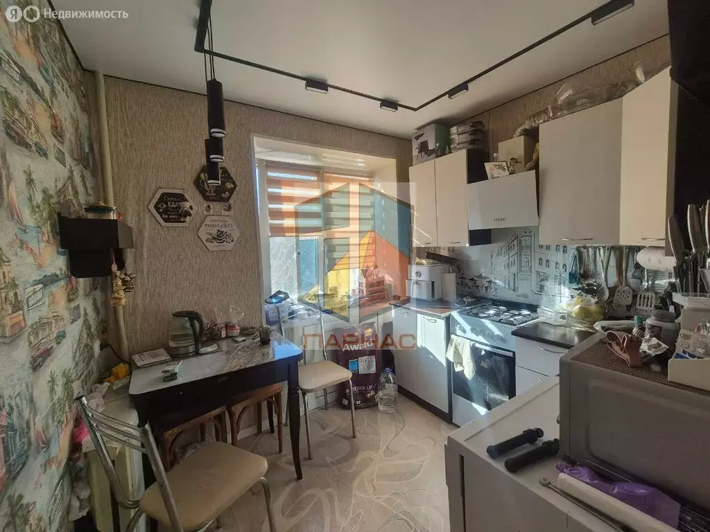 3-комнатная квартира: Краснотурьинск, улица Металлургов, 36 (55.3 м) - Фото 1