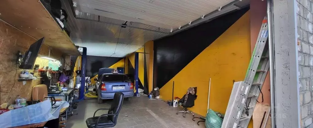 Гараж в Ямало-Ненецкий АО, Новый Уренгой Таежная ул., 149 (70 м) - Фото 1