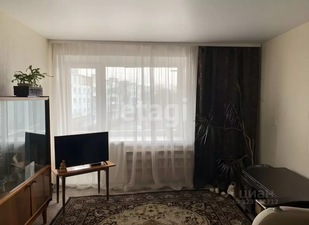 2-к кв. Нижегородская область, Дзержинск Октябрьская ул., 63 (45.4 м) - Фото 1