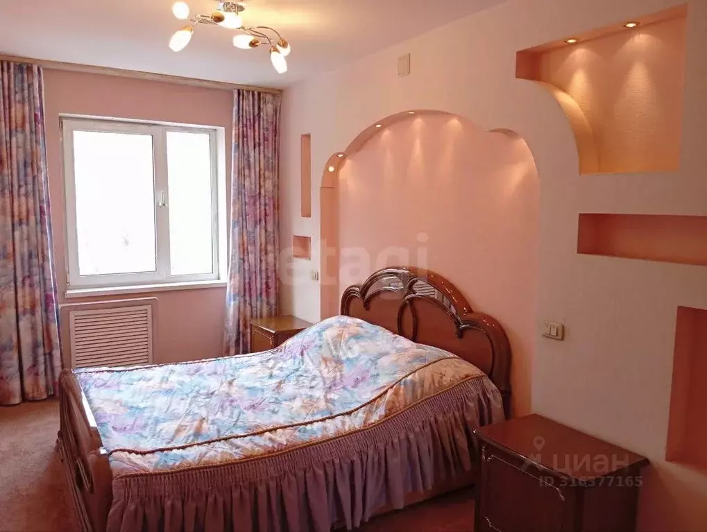 3-к кв. Кировская область, Киров ул. Свободы, 138 (67.4 м) - Фото 0