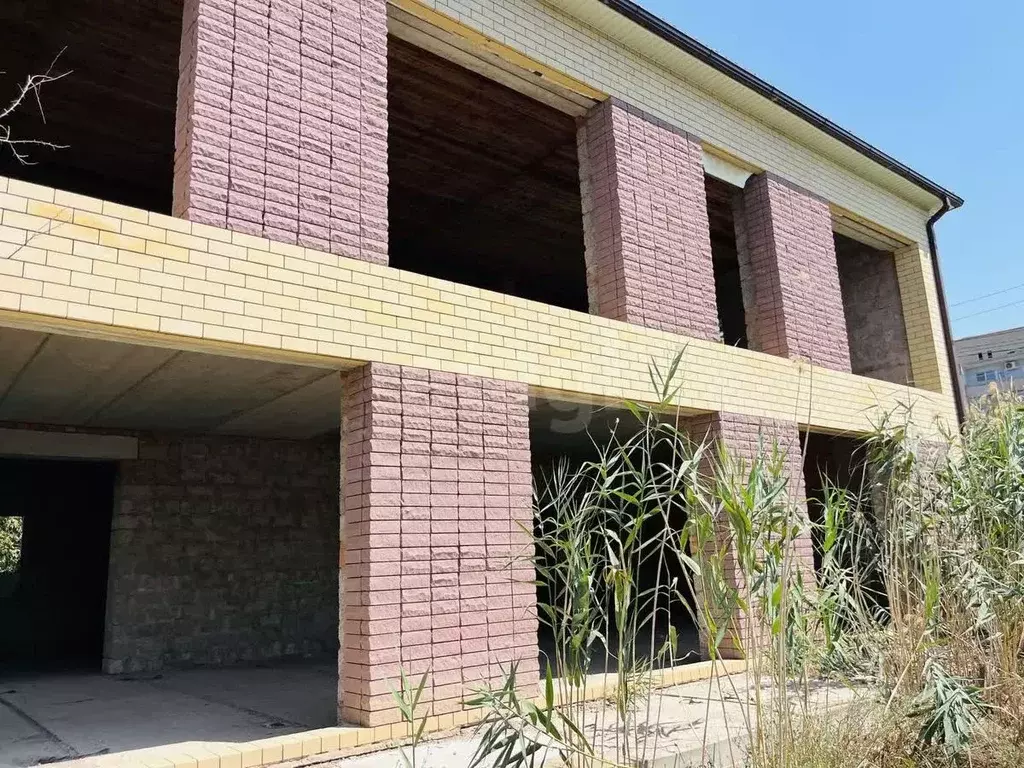 Дом в Астраханская область, Астрахань Аэропортовская ул., 2Б (278 м) - Фото 2