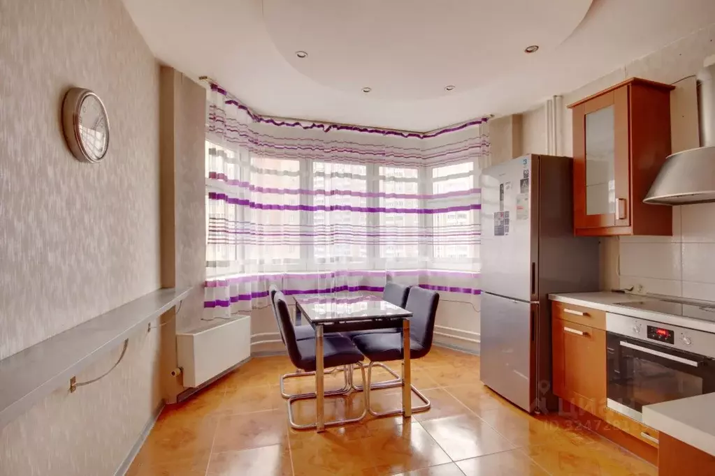 2-к кв. Московская область, Балашиха 1 Мая мкр, 35 (60.0 м) - Фото 0