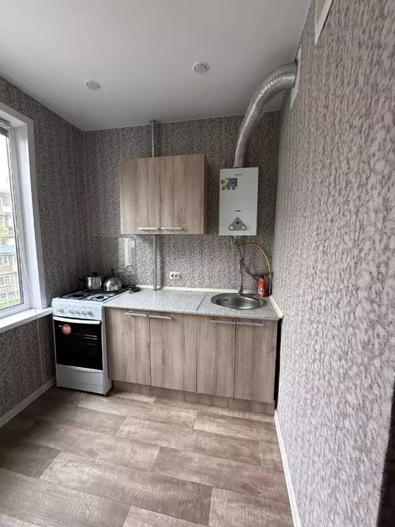 1-к кв. Татарстан, Казань ул. Шамиля Усманова, 15 (31.6 м) - Фото 2