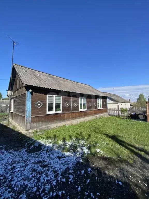 Дом в Кемеровская область, Прокопьевск Падунская ул., 31 (75 м) - Фото 1