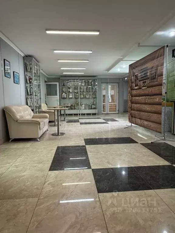 Помещение свободного назначения в Брянская область, Брянск просп. ... - Фото 1