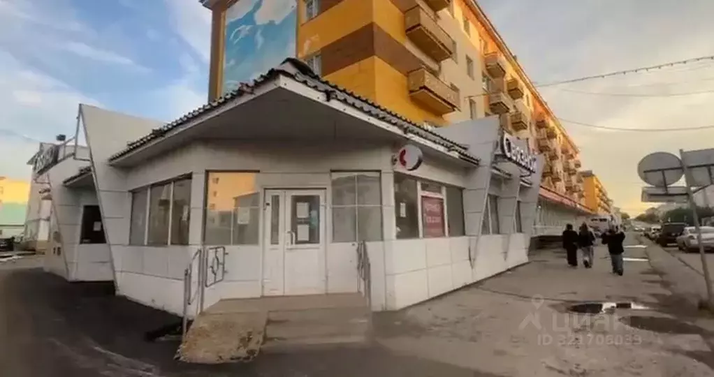 Помещение свободного назначения в Коми, Воркута ул. Ленина, 32 (118 м) - Фото 0