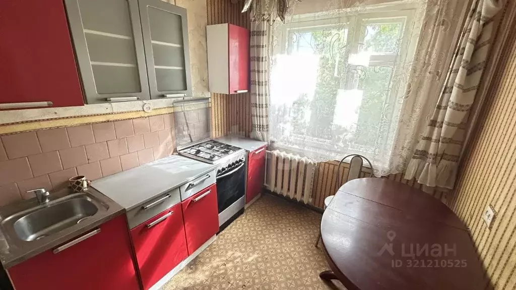 2-к кв. Псковская область, Печоры Юбилейная ул., 9 (44.6 м) - Фото 0
