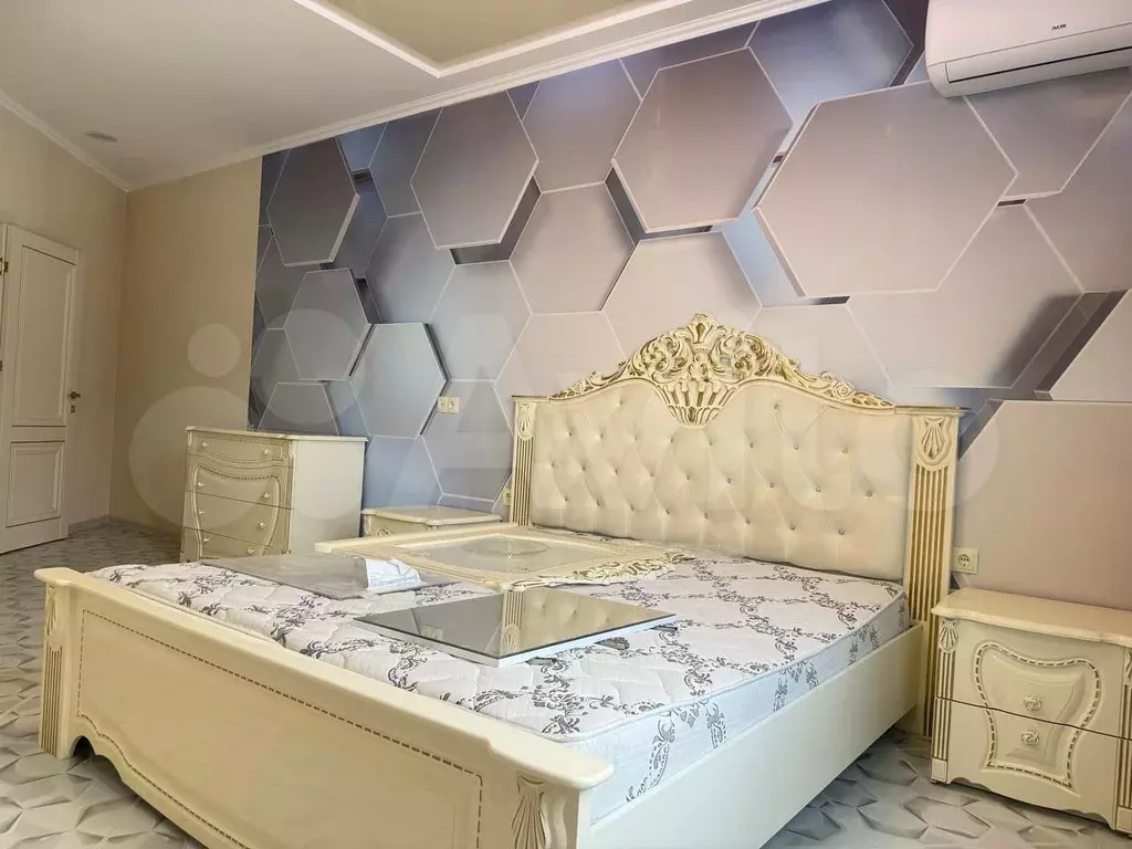 2-к. квартира, 70 м, 12/20 эт. - Фото 1