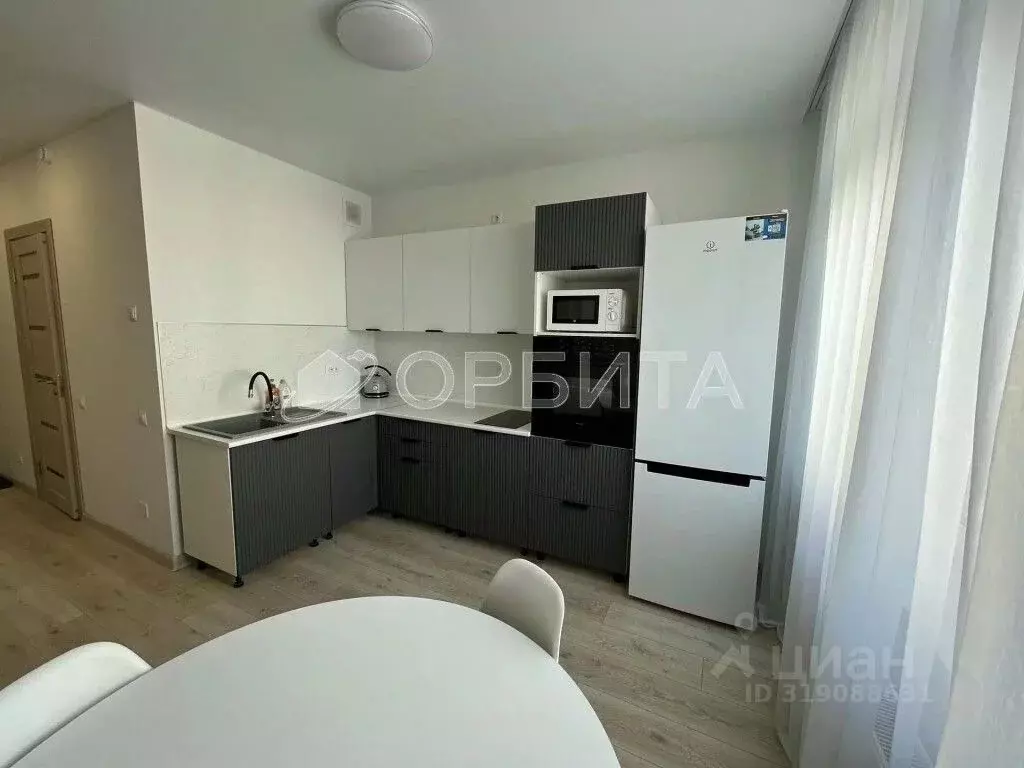 1-к кв. Тюменская область, Тюмень Харьковская ул., 76 (29.0 м) - Фото 0