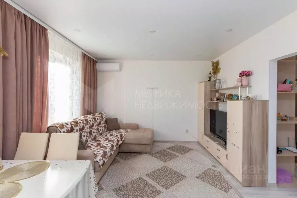 1-к кв. Тюменская область, Тюмень ул. Монтажников, 45 (49.0 м) - Фото 2