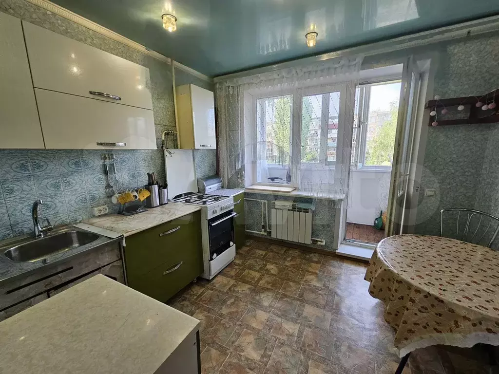 1-к. квартира, 53,6 м, 2/5 эт. - Фото 1