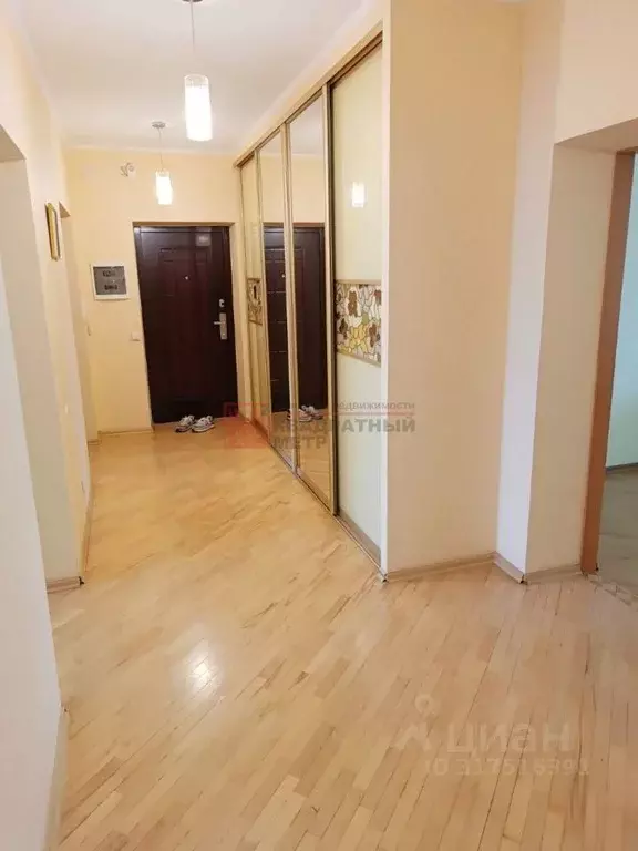 3-к кв. Белгородская область, Старый Оскол Степной мкр, 15 (100.0 м) - Фото 2