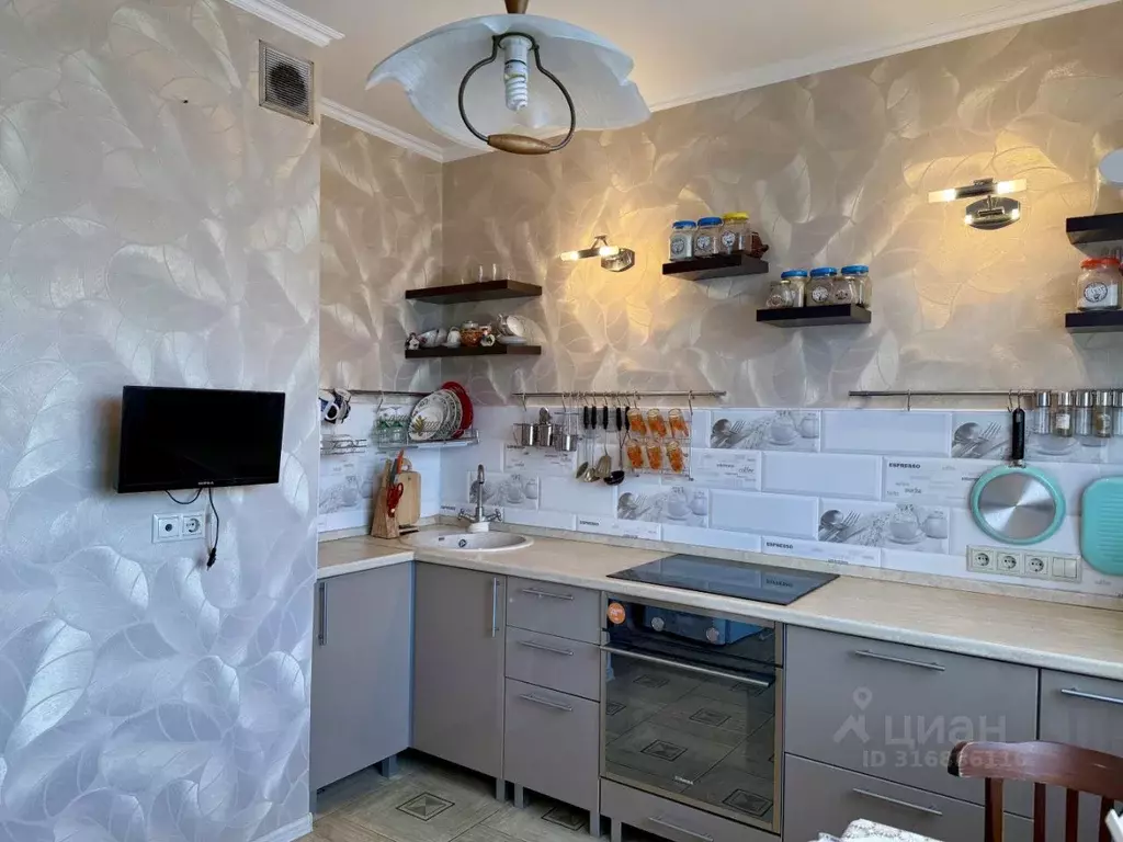 3-к кв. Москва ул. Декабристов, 20К3 (73.3 м) - Фото 0
