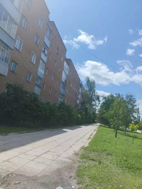 4-к кв. Калужская область, Дзержинский район, Товарково городское ... - Фото 0