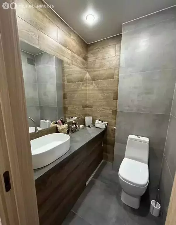 3-комнатная квартира: Тюмень, Стройотрядовская улица, 8 (61 м) - Фото 1