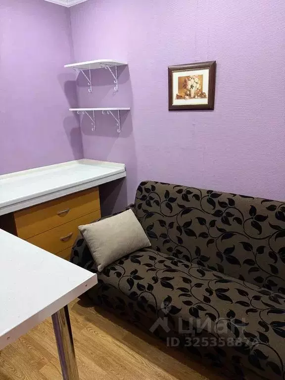 Комната Тюменская область, Тюмень ул. Чернышевского, 2ак7 - Фото 1