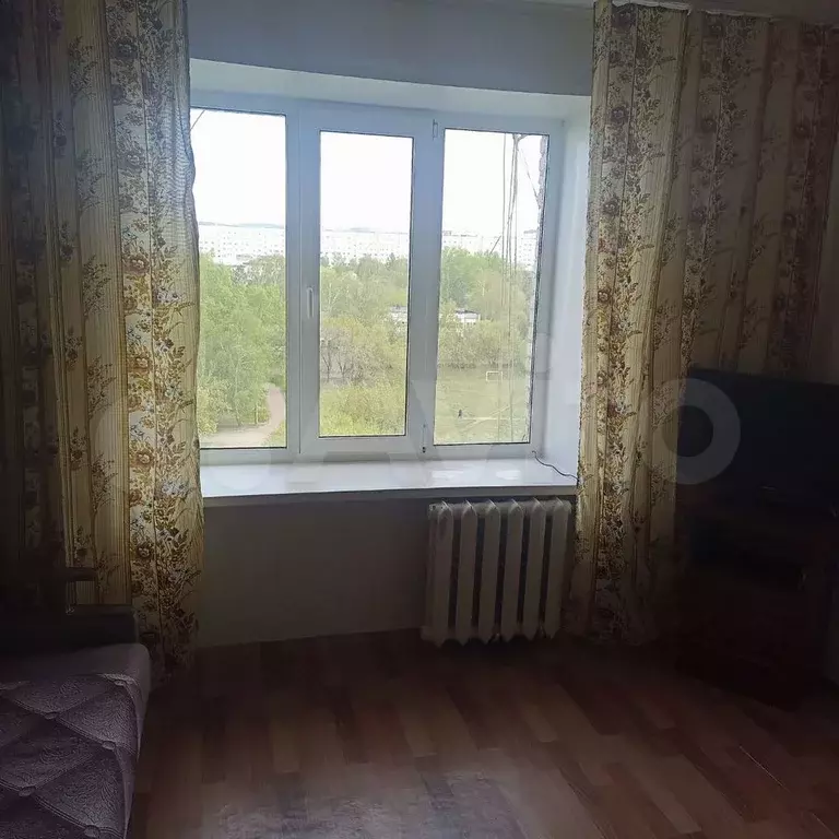 Комната 12,7 м в 9-к., 8/9 эт. - Фото 0