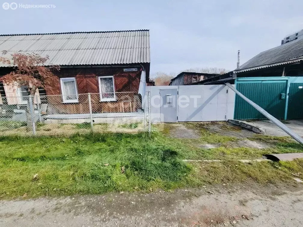 Дом в Екатеринбург, жилой район Вторчермет, Рязанский переулок, 45 (43 ... - Фото 1