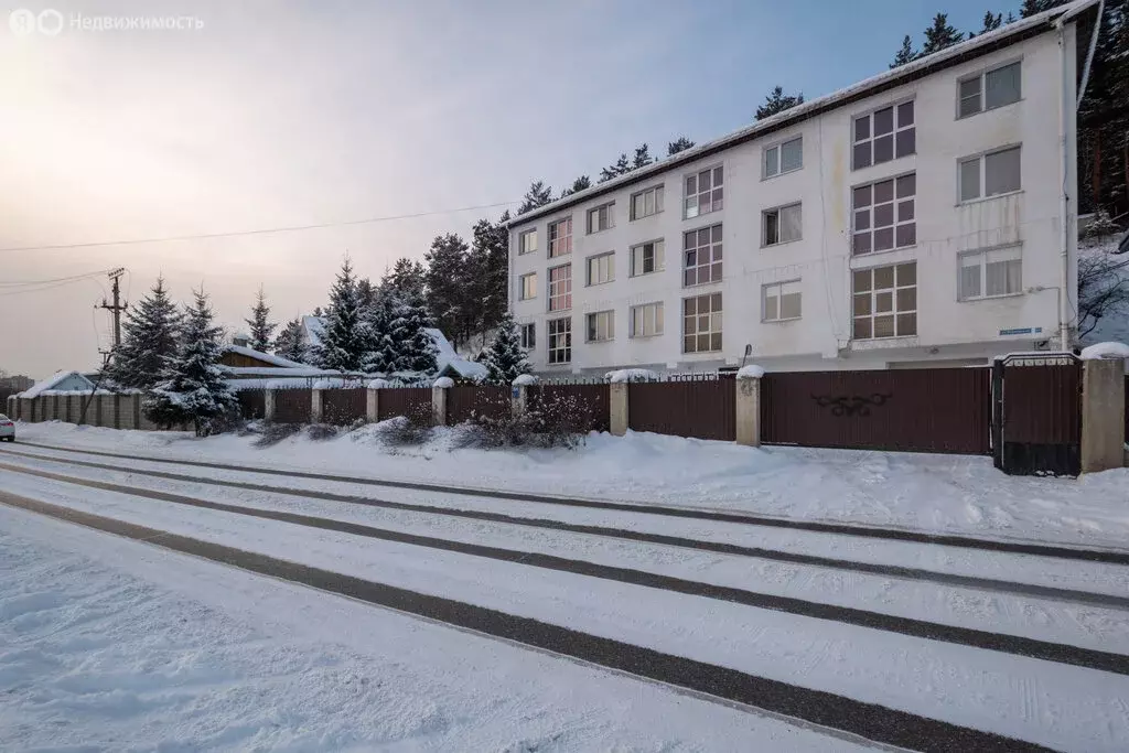 Квартира-студия: Иркутск, Карпинская улица, 111 (79.2 м) - Фото 1