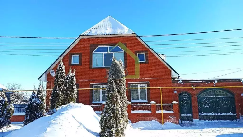 Коттедж в Самарская область, Сызрань Гаражная ул. (278 м) - Фото 1