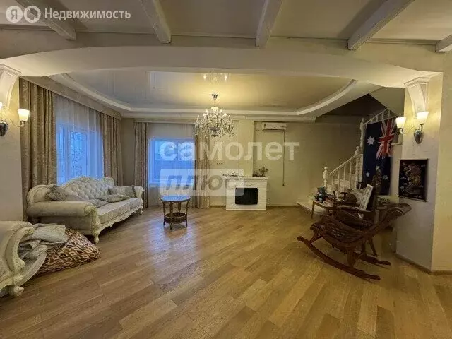 Дом в Якутск, улица Габышева, 19 (151 м) - Фото 1